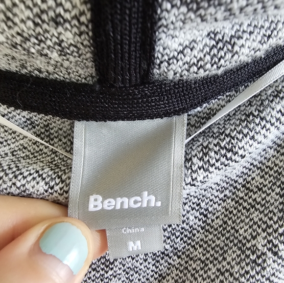 Bench Speckled Race Track Markings  Sweater - Picture 8 of 13